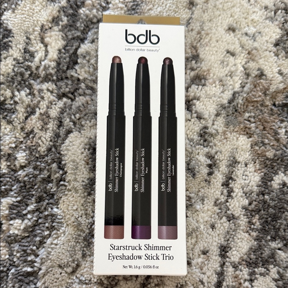Smoky Eyeshadow Stick Trio Black